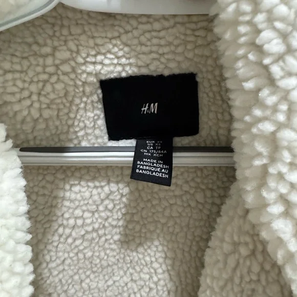 H&M Sherpa Corduroy Trucker Jacket - Picture 3 of 3